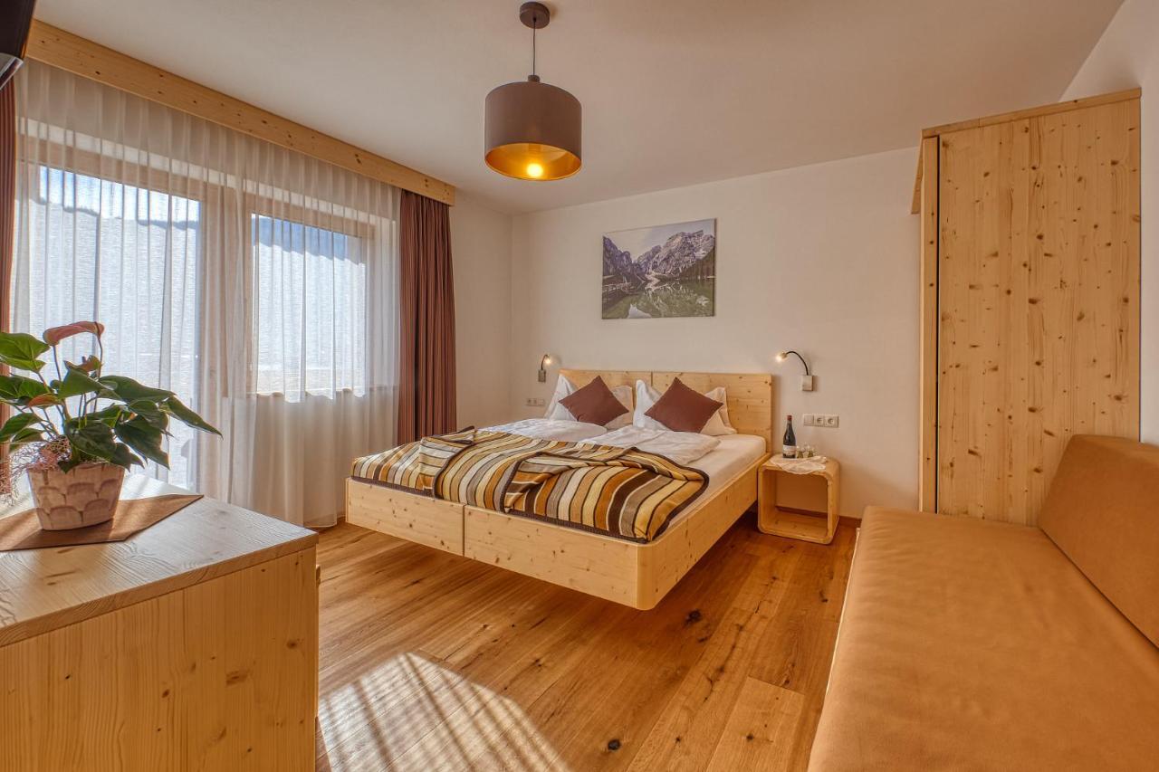 Garni Appartments Helvetia Villabassa Esterno foto