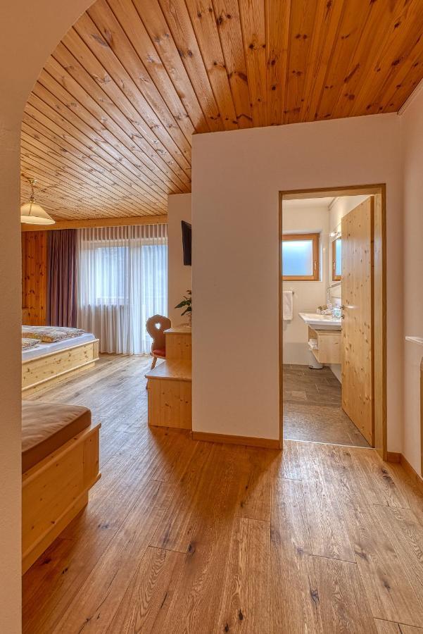 Garni Appartments Helvetia Villabassa Esterno foto