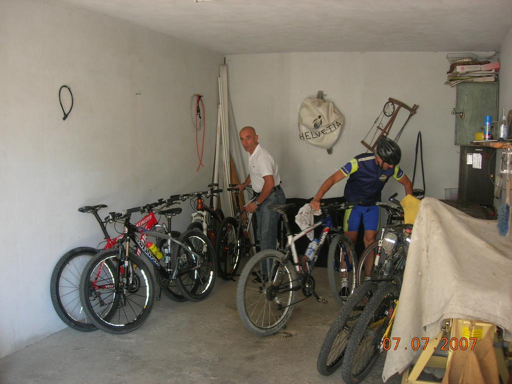 Garni Appartments Helvetia Villabassa Esterno foto