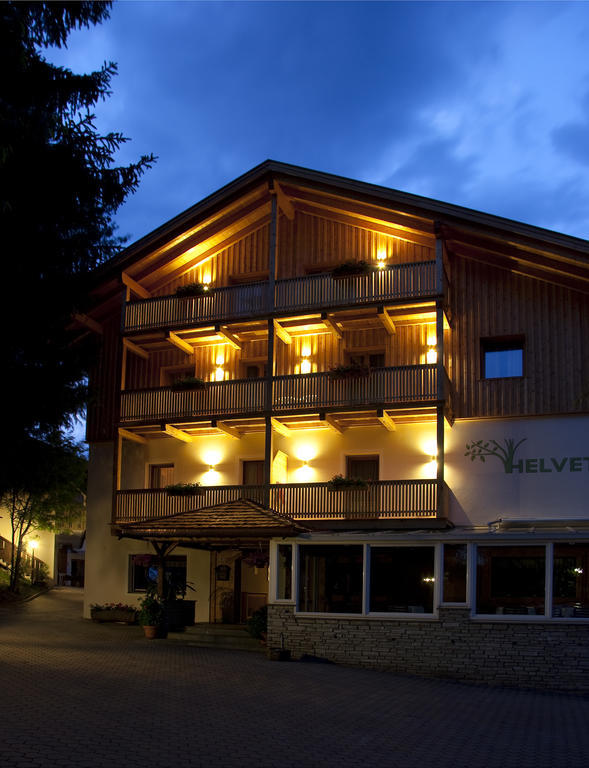 Garni Appartments Helvetia Villabassa Esterno foto